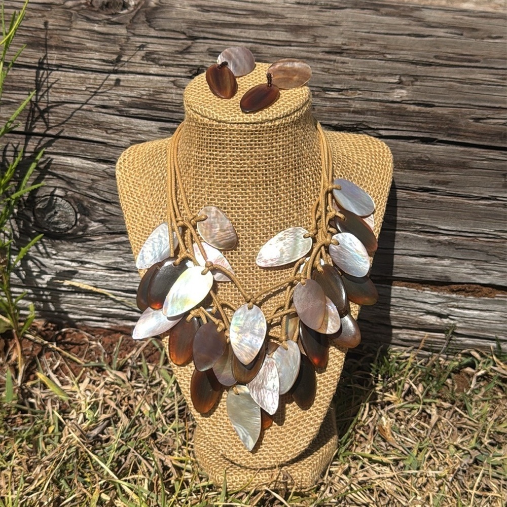 Vintage Beach Coastal Shell Amber Layered Necklace earring Set